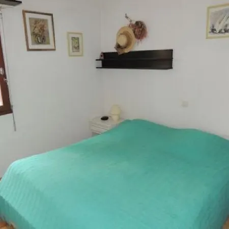 6 Pers, 2 Chambres, Terrasse, Piscine + Parking A 150m De La Mer - Ref Pl027 Agde