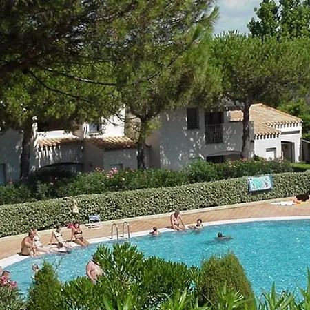 6 Pers, 2 Chambres, Terrasse, Piscine + Parking A 150m De La Mer - Ref Pl027 Appartement *