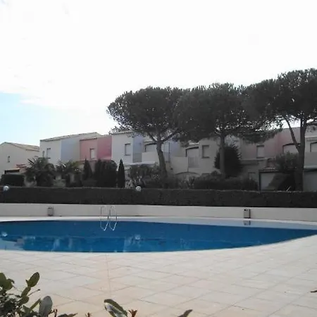 6 Pers, 2 Chambres, Terrasse, Piscine + Parking A 150m De La Mer - Ref Pl027 Agde